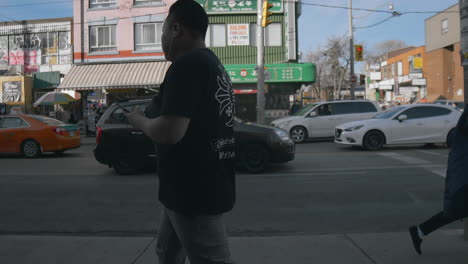 TORONTO-ONTARIO-CANADA-SHOT-IN-SLOW-MOTION-PEOPLE-AND-TRADITIONS-AT-CHINATOWN-DOWNTOWN-01-06-2018