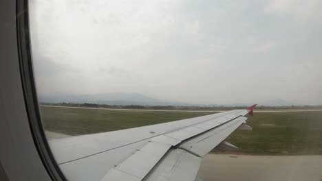 Airplane-wing-checking-before-take-off