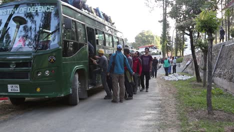 Trainees-of-Nehru-Institute-of-Mountaineering-packed-their-Rucksack,starting-their-journey-to-reach-their-destination