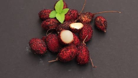 Top-view-of-lychee-isolated-on-white-background