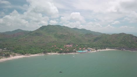 Long-Hai-Beach-Hat-Die-Wunderschöne-Küste-Im-Süden-Vietnams,-Etwa-100-Kilometer-Von-Ho-Chi-Minh-Stadt-Entfernt