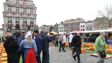 Marketplace-with-walking-people-while-cheese-fair