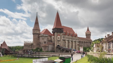 Corvin's-castle---Romania---05-05-2020:-Beautiful-time-lapse-of-a-fairytale-tourist-attraction-Castelul-Corvinilor-in-Hunedoara,-Transylvania,-Romania