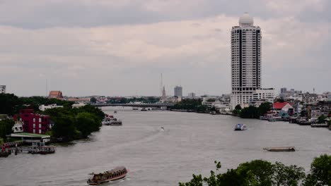 Chaophraya-River-is-filled-with-history-and-culture