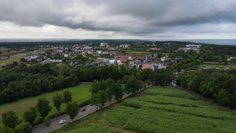 Drohnenaufnahme-Der-Stadt-Jastrzebia-Gora,-Polen