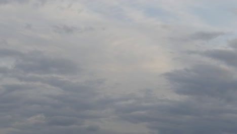 Zeitraffer-Der-Wolkenbewegung-Am-Himmel