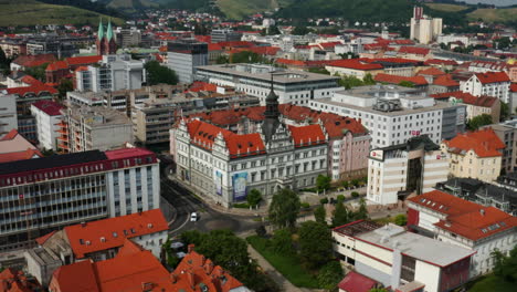 Panorama-Der-Franziskanerkirche-Und-Des-Konzertsaals-Im-Stadtzentrum-Von-Maribor,-Slowenien