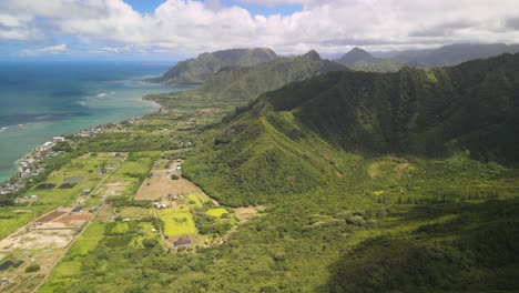 Schwenken-Einiger-Der-Großartigsten-Berge-In-Hawaii