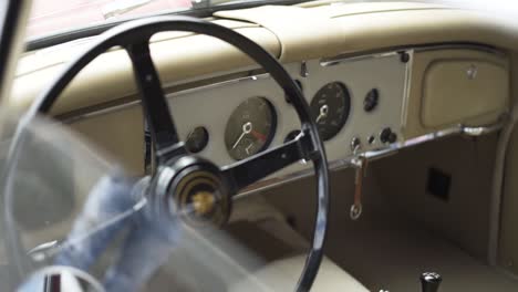 Tablero-De-Automóvil-Vintage-Jaguar-I-pace-Con-Volante-De-Tacómetro