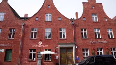 Traditionelle-Fassade-Historischer-Häuser-Im-Holländischen-Viertel-In-Potsdam