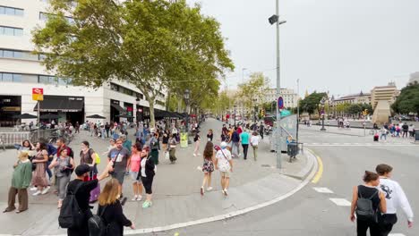 Walk-through-the-center-of-Barcelona-with-a-gimbal-walking-forward-along-the-pedestrian-path