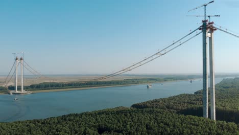 Construcción-De-Un-Puente-Colgante-Más-Grande-Sobre-El-Río-Danubio---Puente-Braila-En-Rumania-Oriental