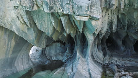 Close-Up-View-Of-Marble-Caves-On-General-Carrera-Lake,-Puerto-Rio-Tranquilo