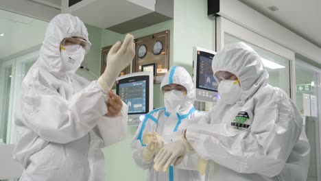 Medic-Staffs-Putting-On-PPE-Suits-Before-Entering-Covid-19-Ward