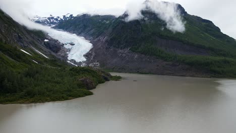 Gloomy-Strohn-Lake-in-Bear-Glacier-Provincial-Park-in-British-Columbia,-Canada