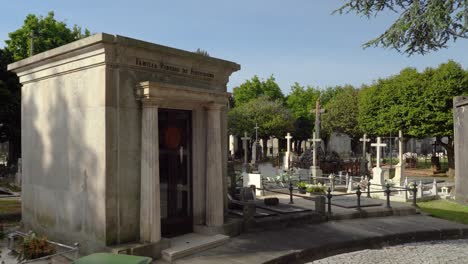 Kreuze-Und-Grabsteine-Des-Friedhofs-Von-Agramonte