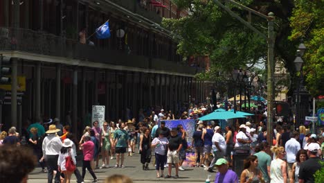 Crowded-Sidewalk-Jackson-Square-New-Orleans-French-Quarter