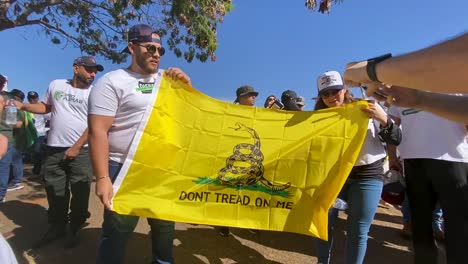 La-Protesta-A-Favor-De-Las-Armas-En-La-Ciudad-De-Brasilia-Cuando-El-Presidente-Brasileño-Bolsonario-Firmó-Un-Decreto-Que-Facilita-A-Los-Brasileños-Mantener-Armas-En-Casa