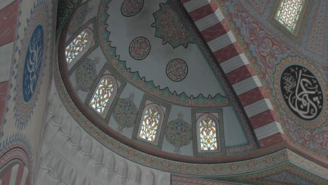 Innenarchitekturdetails-Der-Izzet-Pascha-Moschee