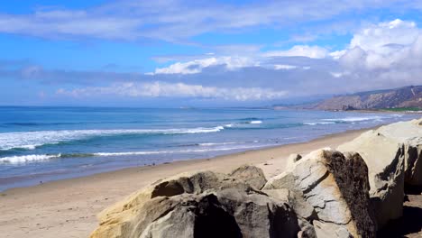 Overlooking-the-Beach-at-Rincon-Parkway-in-California