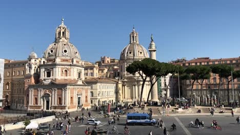 Sunny-sunday-in-Rome,-Italy