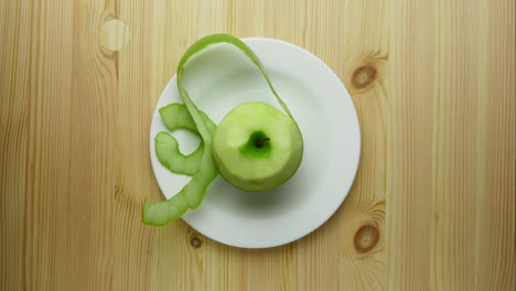 Apple-peeling-Stop-Motion