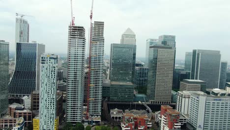 Aerial-shot-of-Big-towers-Buildings-in-the-City-of-London