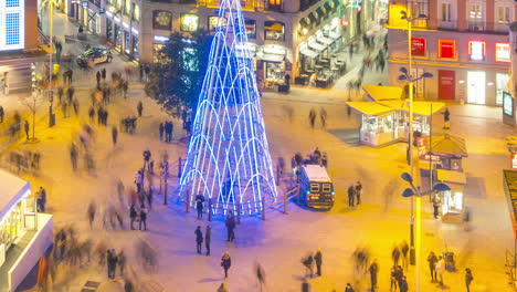 Nachtzeitraffer-Des-Callao-Platzes-In-Madrid-Bei-Nacht-Während-Der-Weihnachtszeit