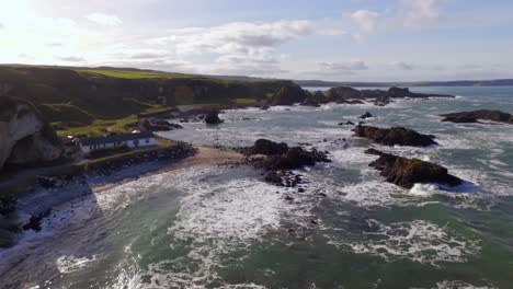 Der-Hafen-Von-Ballintoy-Ist-Ein-Synonym-Für-Pike-Und-Die-Eiseninseln