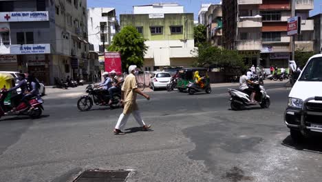 people-is-on-the-road-with-mask-after-lockdown