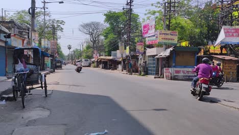 Indien-Im-Lockdown,-Städte-Sind-Verlassen,-Nachdem-Die-Zahl-Der-Fälle-Von-Coronavirus-Covid-19-Infektionen-Stark-Angestiegen-Ist,-Mit-Dramatischen-Auswirkungen-Auf-Das-Gesellschaftliche-Leben