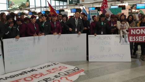 Air-Italy-workers-in-uniform-manifest-against-airline-dismissals