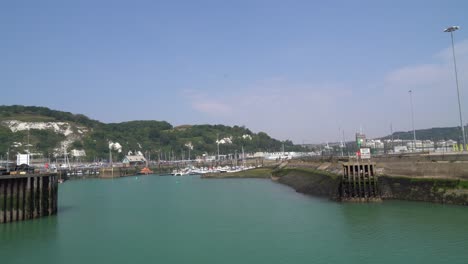 Dover-port-in-the-south-coast,-Kent,-UK