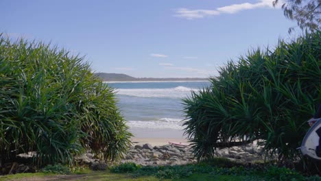 Surfers-With-Surfboard-Walking-On-The-Seaside---Crescent-Head-Beach---Popular-Surfing-Destination-In-Summer--Sydney,-NSW,-Australia