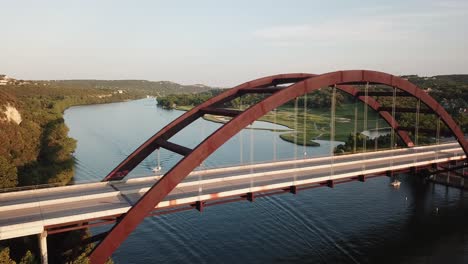 Aerial-drone-shot-of-the-360-bridge-in-Austin,-Texas