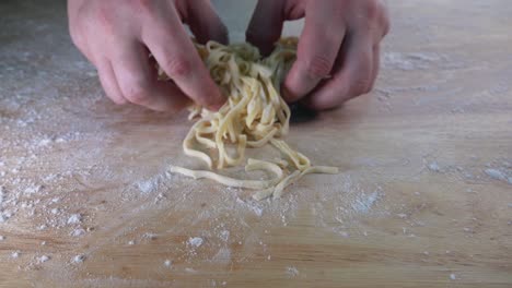 Fresh-Pasta-on-a-Floured-Work-Surface