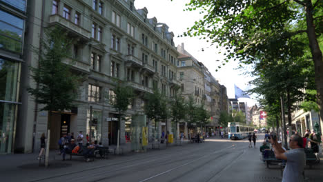 Zurich-Switzerland,-circa-:-Shopping-Street-at-Bahnhofstrasse-in-Zurich,-Switzerland
