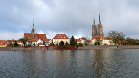 Beautiful-view-of-Ostrow-Tumski,-cathedral-island,-with-Wroclaw-Cathedral