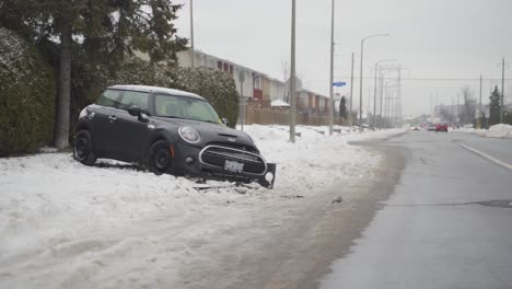 Car-crash-aftermath-with-a-car-on-the-side-of-the-road