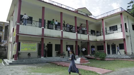 Uttarakhand-Indische-Studenten-In-Ihren-Schulen