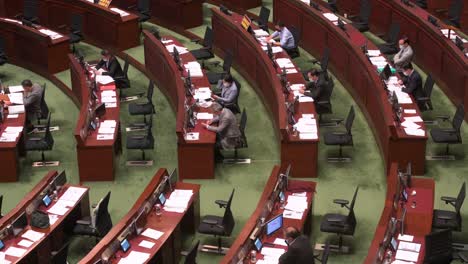 Reunión-Del-Consejo-En-La-Cámara-Principal-Del-Consejo-Legislativo-Durante-La-Tercera-Lectura-Del-Debate-Antes-De-La-Votación-Del-Himno-Nacional-Chino