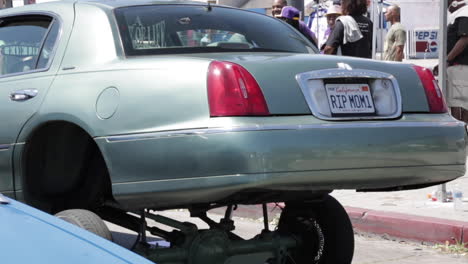 Classic-Lincoln-Continental,-With-Shocks,-Custom-License-Plate-RIP-Mom