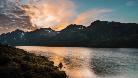 Asombroso-Timelapse-Panorámico-De-Ersfjorden-En-El-Norte-De-Noruega
