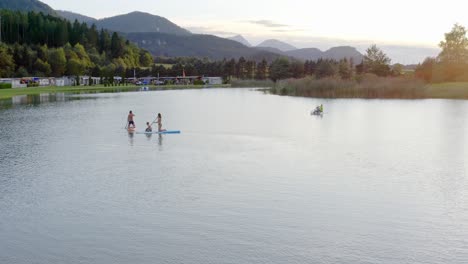 Días-De-Verano-En-El-Lago-Pirkdorfer,-Austria