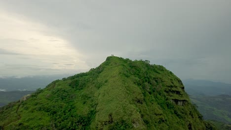 Hikers-on-Mountain-Peak-Overlook-of-Picacho,-Panama,-Epic-Aerial-View