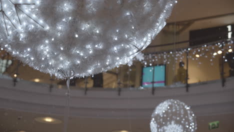 Weihnachtsdekoration-Im-Einkaufszentrum