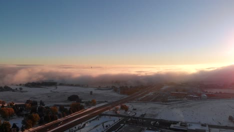 360-Luftaufnahmen-über-Dem-Nebel