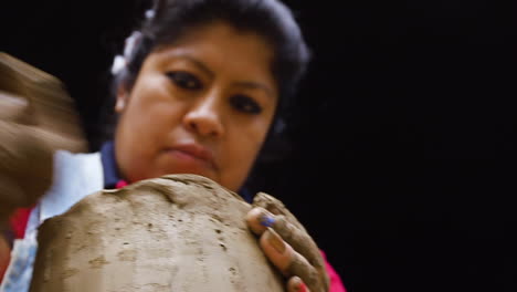 Mexikanisches-Traditionelles-Töpferhandwerk-In-Oaxaca