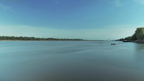 Wunderschöne-Mississippi-Flusslandschaft-Am-Nachmittag
