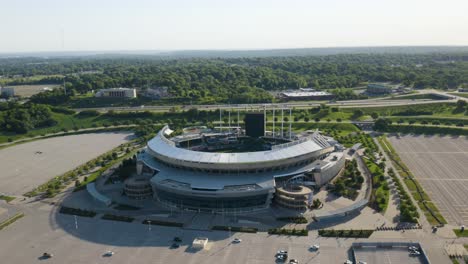 Luftaufnahme-Des-Kauffman-Stadions-In-Kansas-City,-Missouri